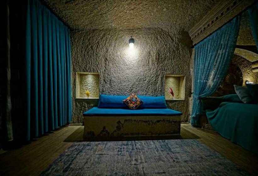 스위트, Holiday Cave