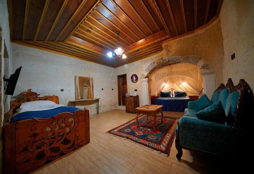 디럭스 트리플 룸, Holiday Cave