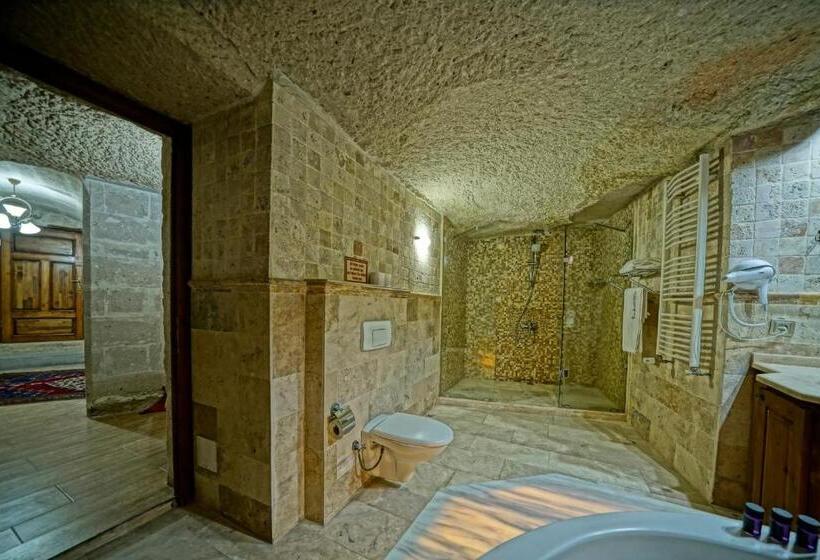 디럭스 트리플 룸, Holiday Cave