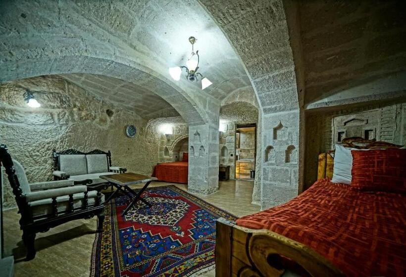 디럭스 트리플 룸, Holiday Cave