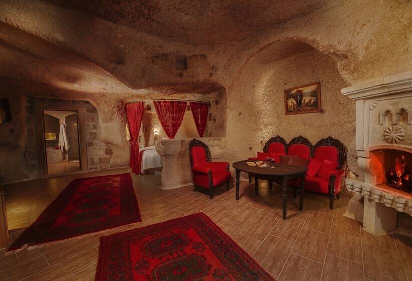 Люкс, Holiday Cave