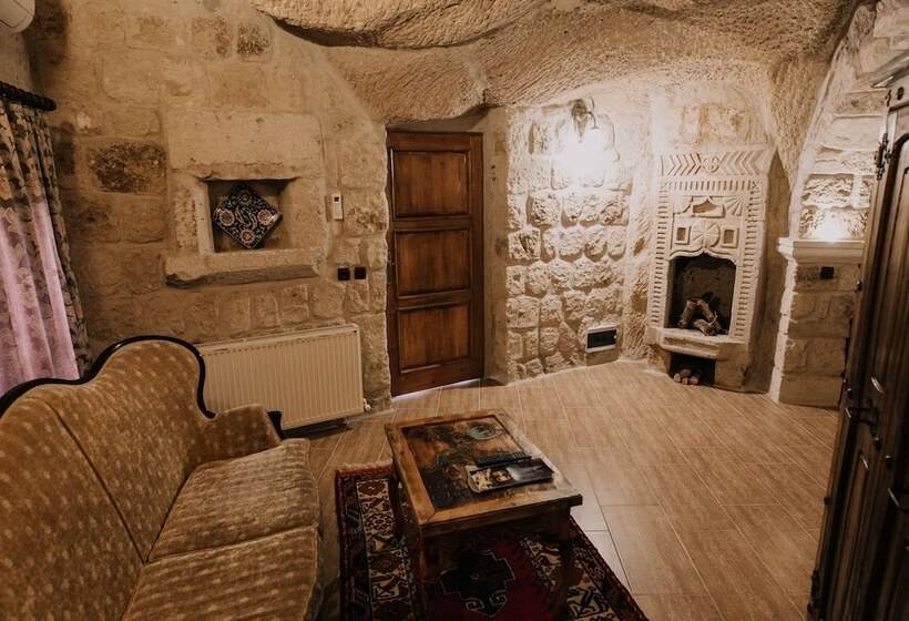 스위트, Holiday Cave