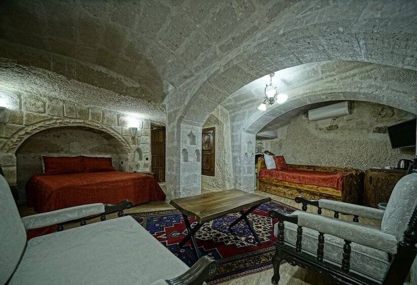 디럭스 트리플 룸, Holiday Cave