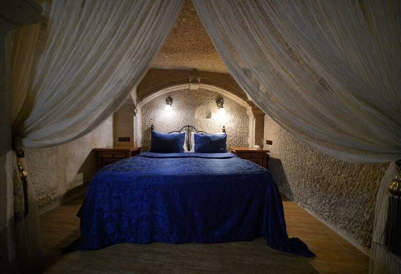 디럭스 트리플 룸, Holiday Cave