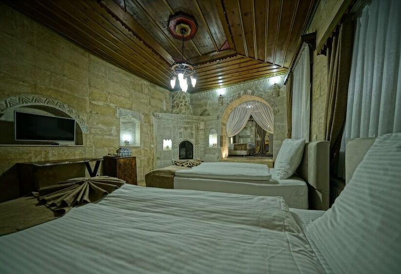 패밀리 룸, Holiday Cave