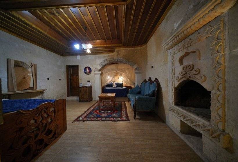 디럭스 트리플 룸, Holiday Cave