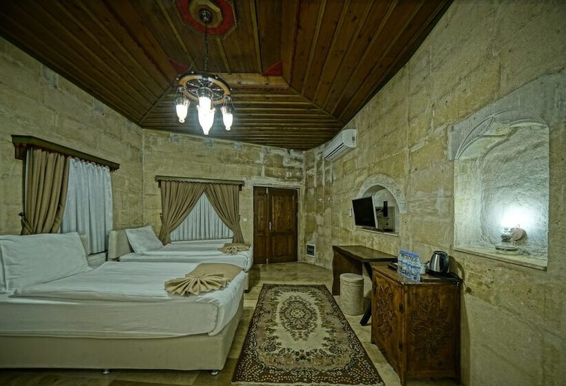 패밀리 룸, Holiday Cave