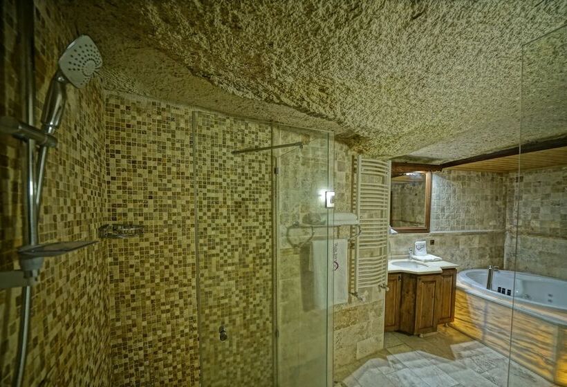 디럭스 트리플 룸, Holiday Cave