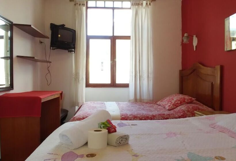 スタンダード4人部屋, Hostal Quito Cultural