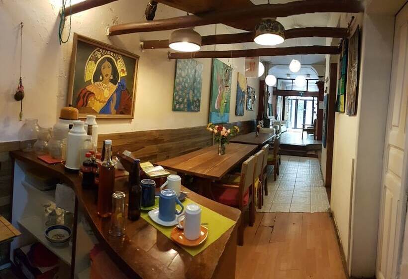 חדר סטנדרט לשלושה, Hostal Quito Cultural