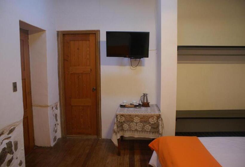 اتاق استاندارد سه نفره, Samanapaq