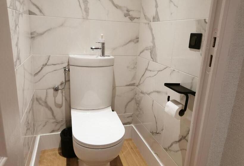 침실 2개 아파트, 7art