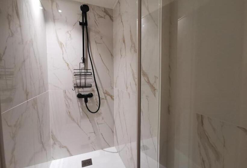 침실 2개 아파트, 7art