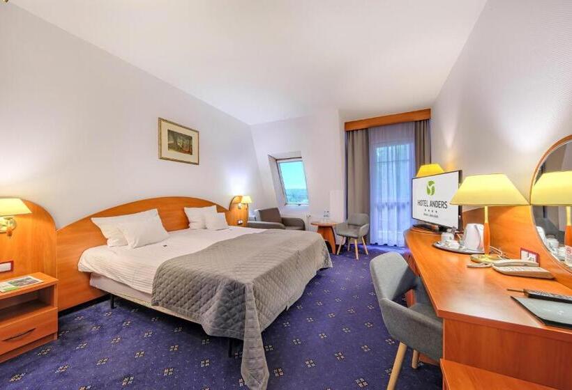 اتاق استاندارد, Anders