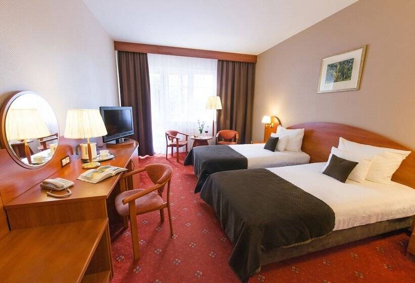 اتاق استاندارد, Anders