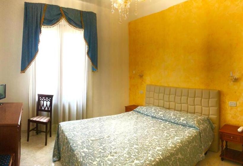 غرفة سوبيريور, Araba Fenice