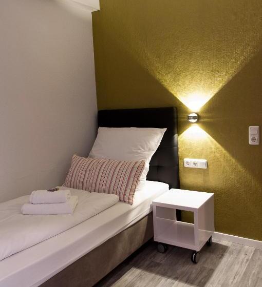 اتاق استاندارد یک نفره, Arthotel Ana Gold