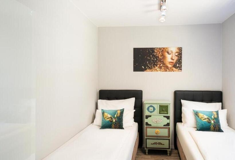 غرفة قياسية رباعية, Arthotel Ana Gold