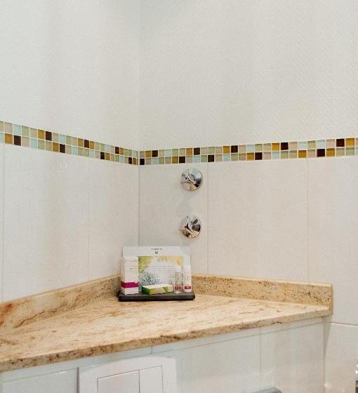 غرفة قياسية رباعية, Arthotel Ana Gold