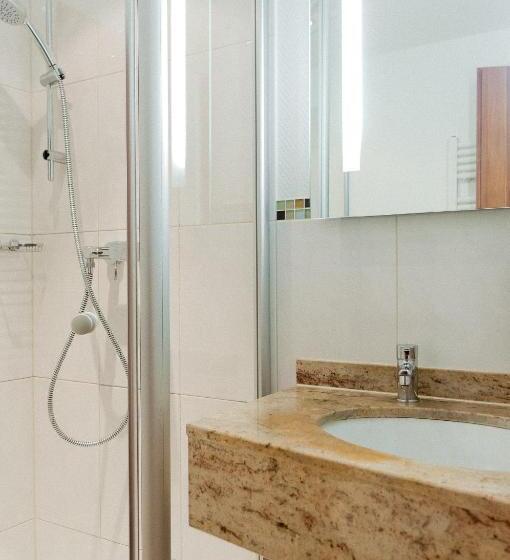 غرفة قياسية رباعية, Arthotel Ana Gold