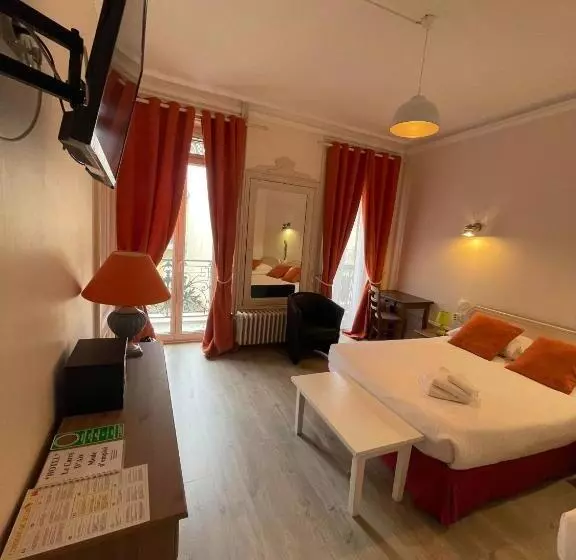 اتاق استاندارد سه نفره, Authentic By Balladins, Hôtel Le Carré D Aix