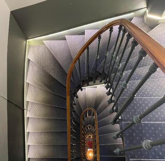 스탠다드 싱글 룸 공동욕실, Authentic By Balladins, Hôtel Le Carré D Aix