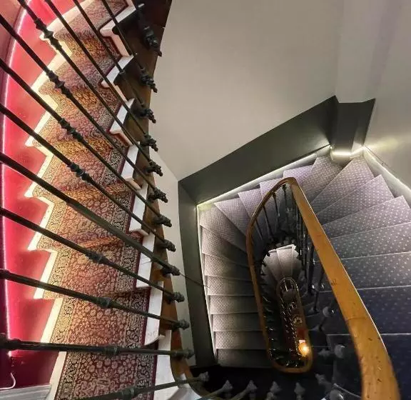 اتاق استاندارد یک تخته با سرویس بهداشتی مشترک, Authentic By Balladins, Hôtel Le Carré D Aix
