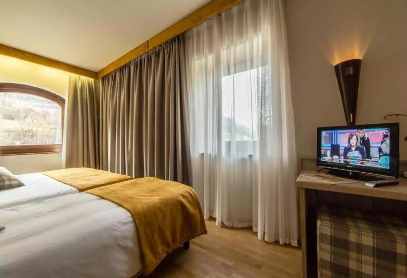スタンダードルーム, Comtes De Challant Albergo Etico Valle D Aosta