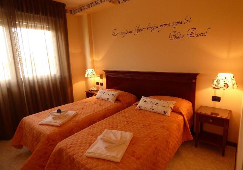 اتاق استاندارد یک نفره, Fidenza