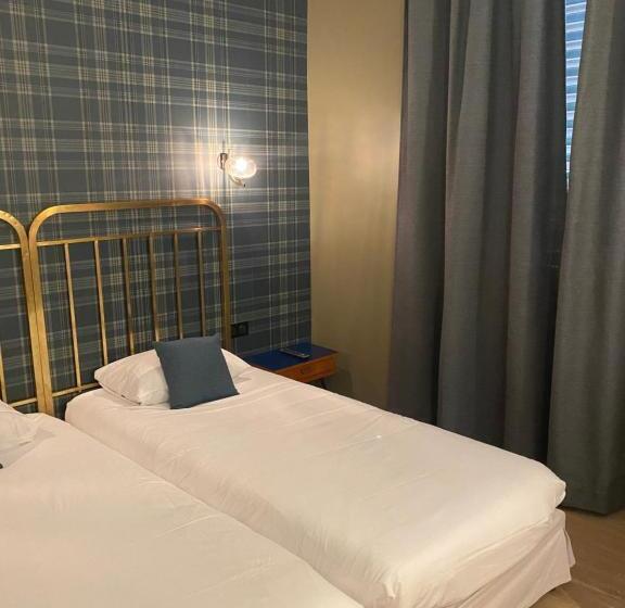 Номер Superior, Grand Hotel De La Poste   Lyon Sud   Vienne