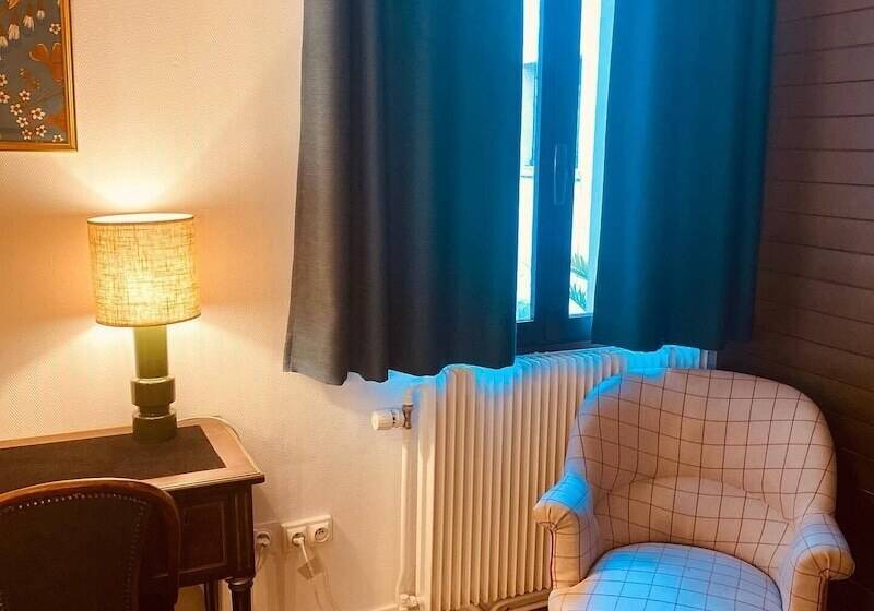 트리플 클래식 룸, Grand Hotel De La Poste Lyon Sud Vienne