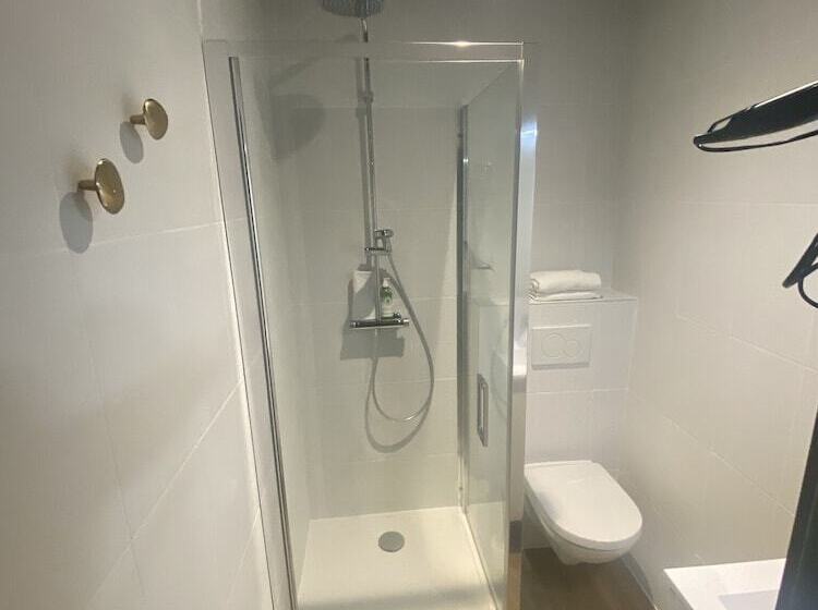 수피리어 룸, Grand Hotel De La Poste Lyon Sud Vienne