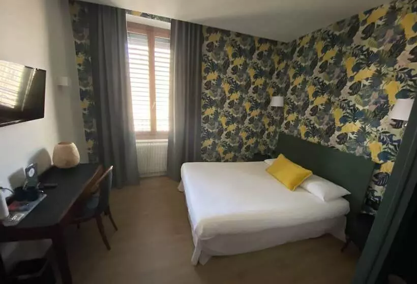 スーペリアトリプルルーム, Grand Hotel De La Poste   Lyon Sud   Vienne