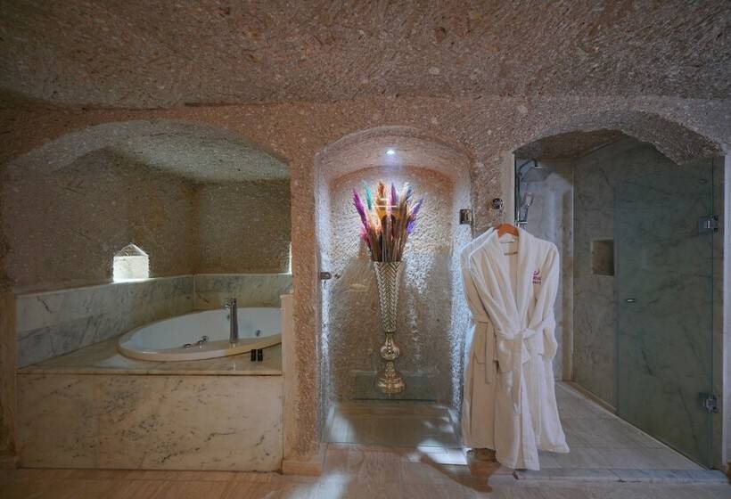 스위트, Holiday Cave