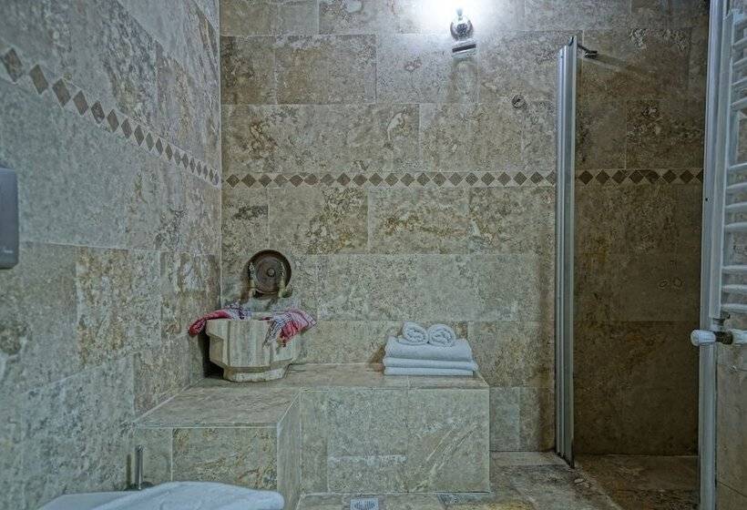 Номер Стандарт, Holiday Cave