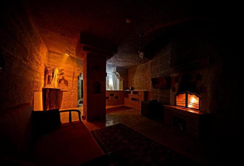 스위트, Holiday Cave