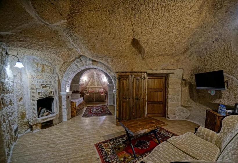 스위트, Holiday Cave