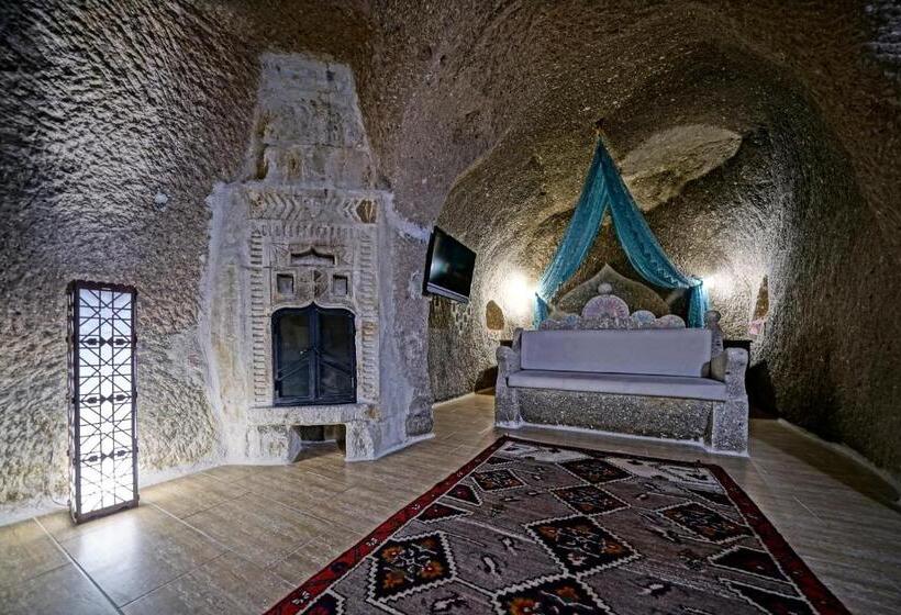 Люкс, Holiday Cave