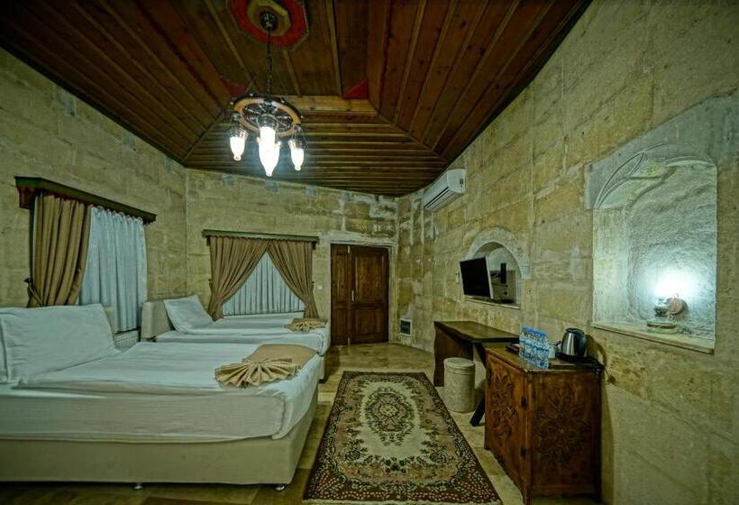 Семейный Номер, Holiday Cave