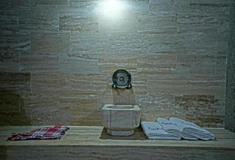 스위트, Holiday Cave