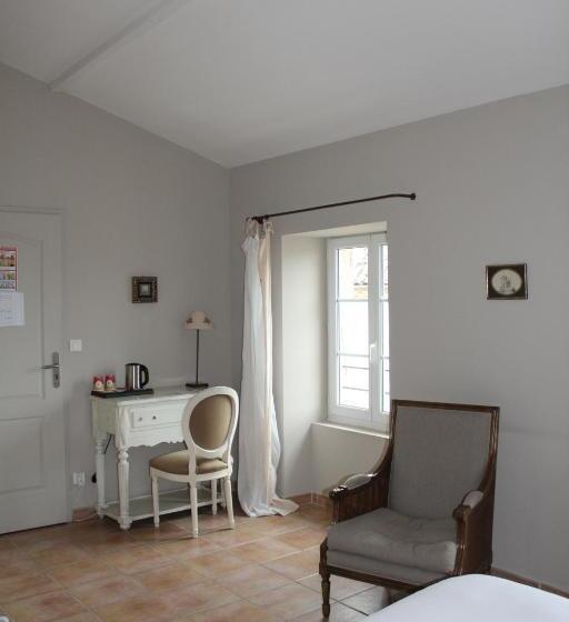 Номер Комфорт, Hôtel De Mirmande