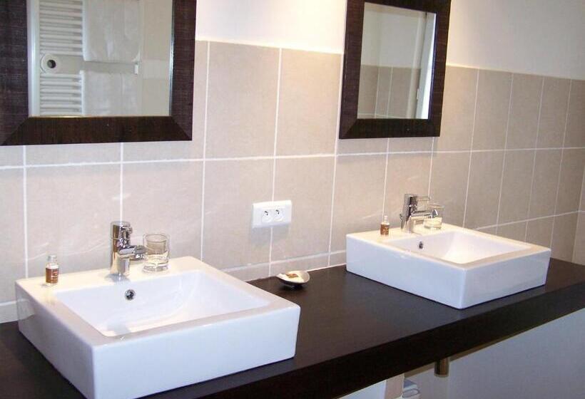 غرفة عائلية كلاسيكية, Hôtel De Mirmande