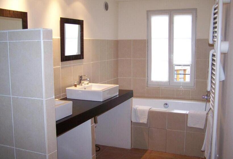 Семейный Номер Классика, Hôtel De Mirmande