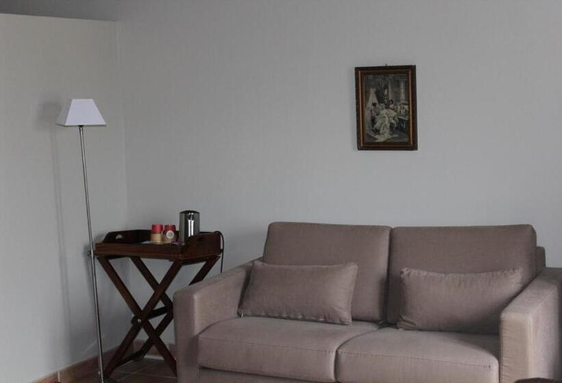 غرفة عائلية كلاسيكية, Hôtel De Mirmande