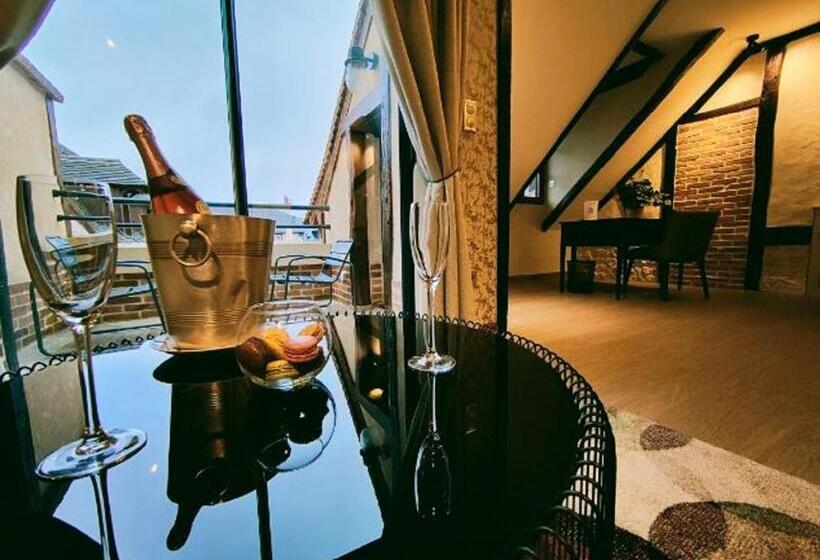 סוויטת ג'וניור, La Chaumiere