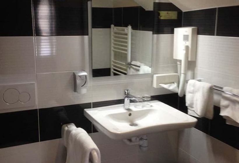 リバービュースタンダードルーム, La Chaumière Roz Aven