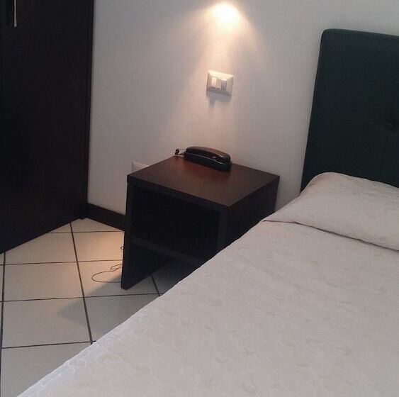 スタンダードシングルルーム, La Zagara