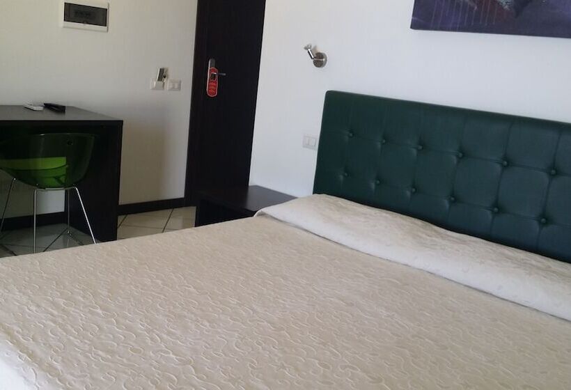 マウンテンビュースタンダードルーム, La Zagara