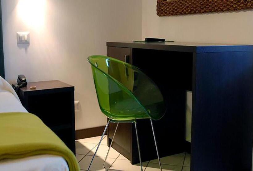 スタンダードルーム, La Zagara