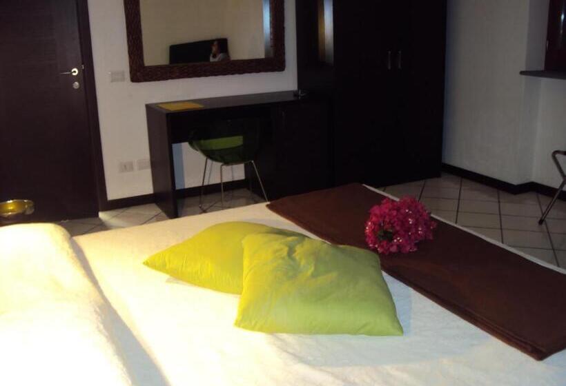 スタンダードルーム, La Zagara